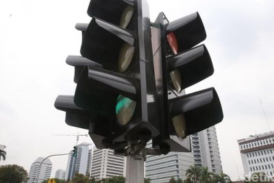 Lampu Merah di Blok O Jaksel Sempat Mati, Kini Menyala Kembali