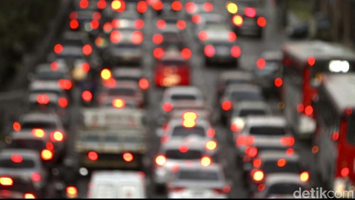 Tol Arah Jakarta Macet di Sejumlah Titik Pagi Ini