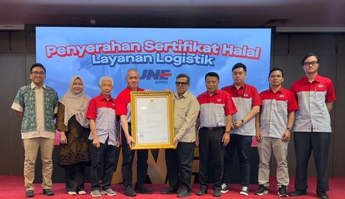 JNE Raih Sertifikasi Halal untuk Layanan Logistik dari BPJPH