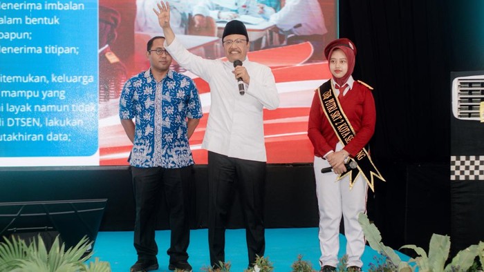 Gus Ipul Ajak RT/RW Aktif Data Warga yang Belum Terima Bansos