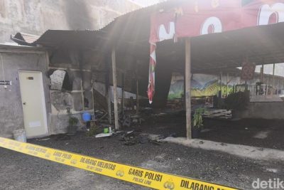 Polisi Sita Sajam hingga Busur Panah Terkait Pembakaran Warung Mi Babi
