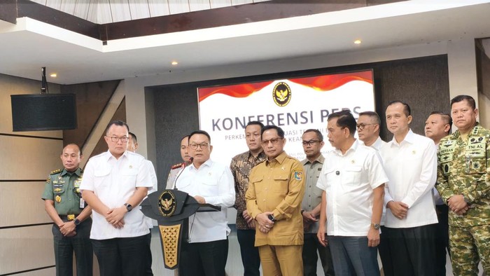 Menko Polkam Pastikan Presiden Beri Perhatian Penuh Penanganan Karhutla