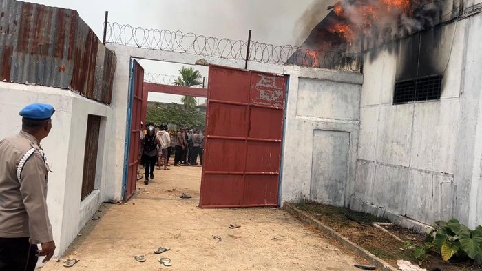 Kabur Saat Lapas Merauke Dibakar, 33 Napi Berhasil Ditangkap