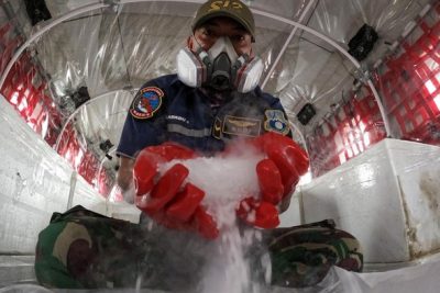 Dry Ice Efektif Bikin Hujan di 3 Provinsi Karhutla, BNPB: Jarak Pandang Terbuka