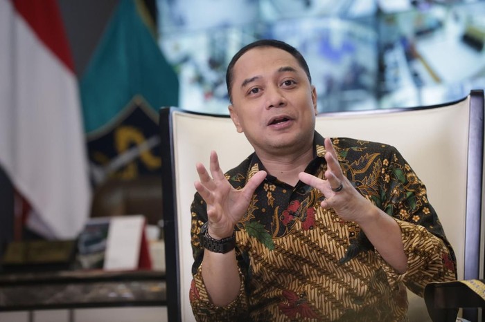 Pemkot Surabaya Tuntaskan 99,9% Aduan Warga Lewat Hotline Lapor Cak Eri