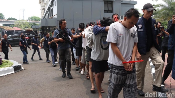 Ngeri Tawuran Maut 4 Gangster di Jakbar