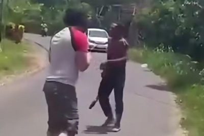Viral Bule Adu Jotos dengan Warga Manokwari, Polisi Turun Tangan