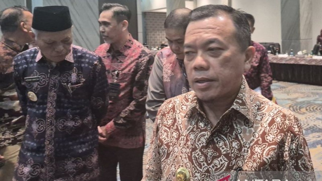 010108.380-gubernur-jambi-minta-percepatan-pendataan-kerugian-pascabencana-longsor-bungo-1