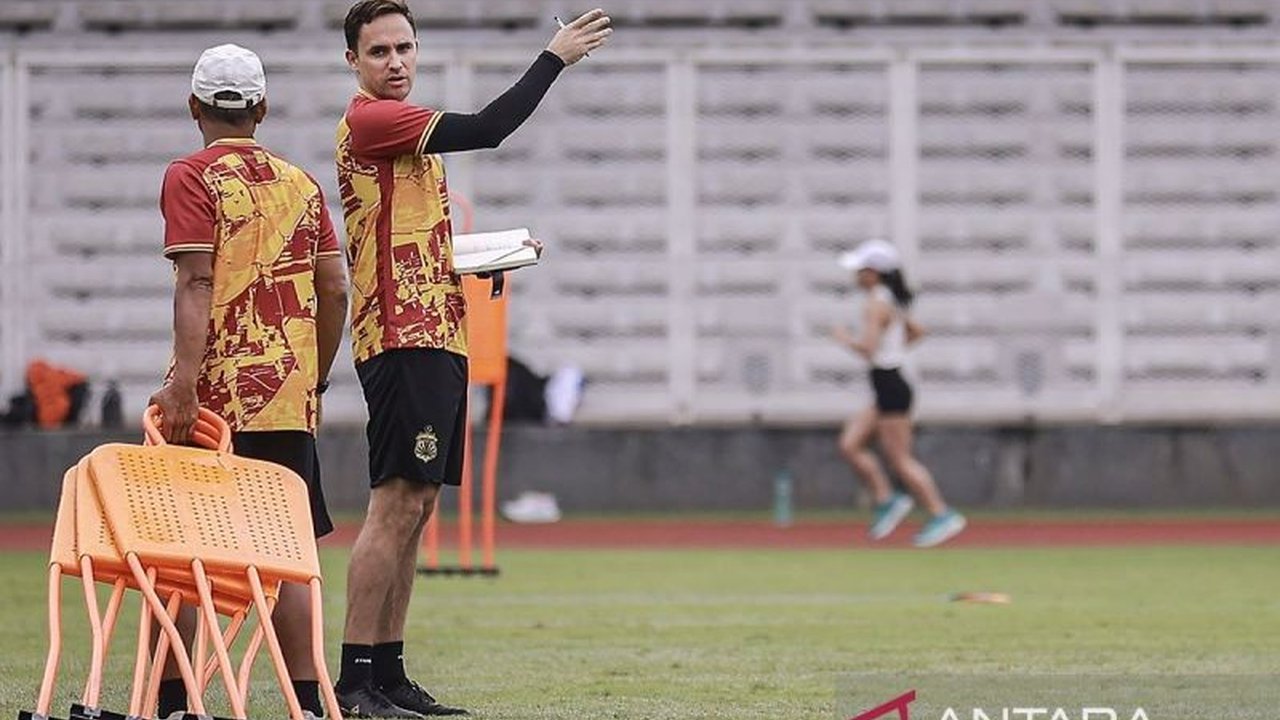 Main Agenda: Paul Munster Pastikan Tetap Latih Bhayangkara FC untuk Super League Musim Depan