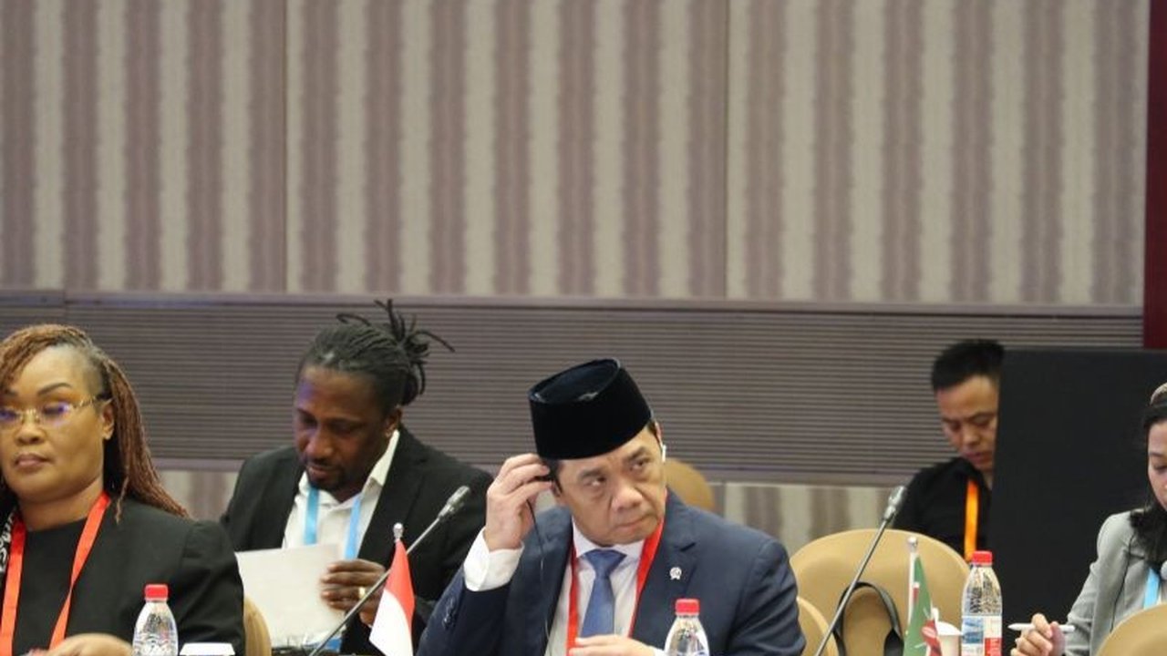 Kritik Program Pemerintah: Wamendes Riza Patria Sebut Bagian dari Demokrasi