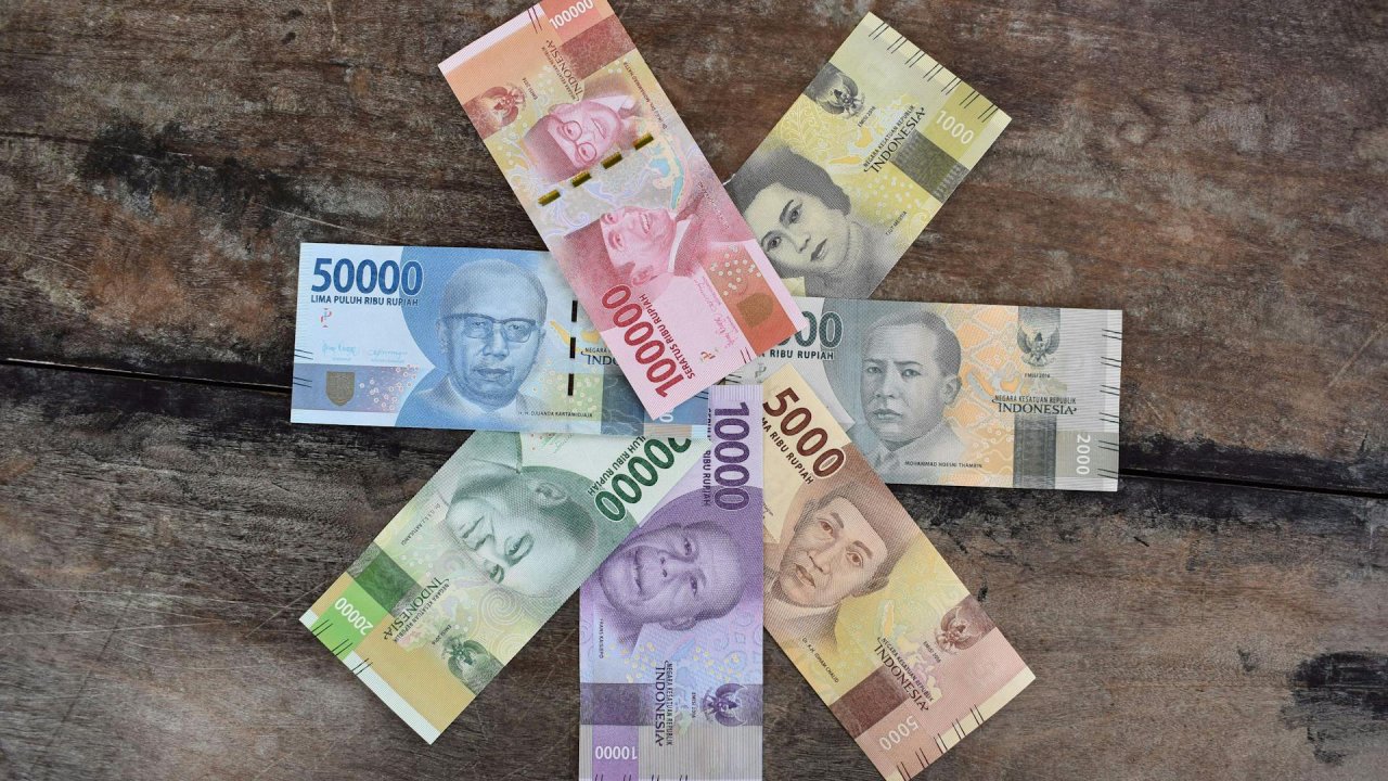 Blak-blakan BI Ungkap Biang Kerok Rupiah Keok di Level Rp17.500
