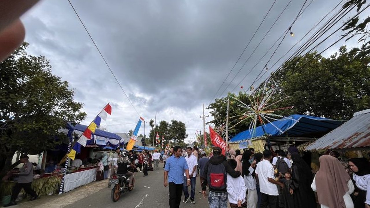 Merayakan Kebersamaan: 40.552 Ketupat Tersaji Meriah di Festival Ketupat Telaga Kodok Maluku