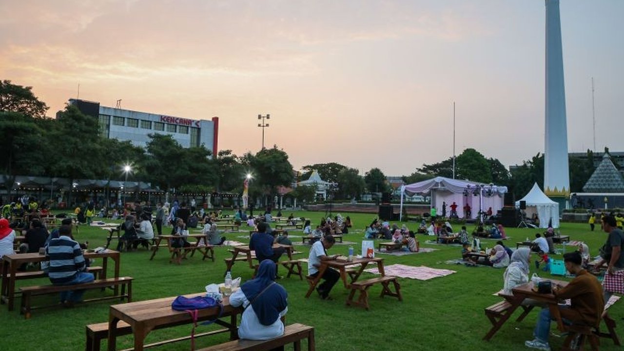 Main Agenda: Senja Budaya Tugu Pahlawan: Surabaya Hidupkan Kembali Ingatan Kota Lewat Ruang Publik Inklusif