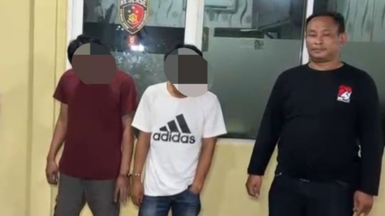 Polres Jakpus Ringkus Dua Pencopet Ponsel WNA Belanda di Tanah Abang