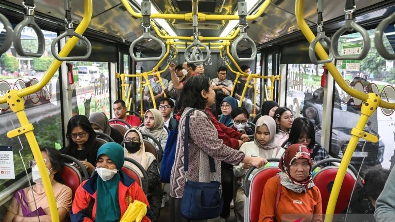 Tren Transportasi Publik di Indonesia: Jakarta Melonjak, Daerah Lain Terkendala Infrastruktur