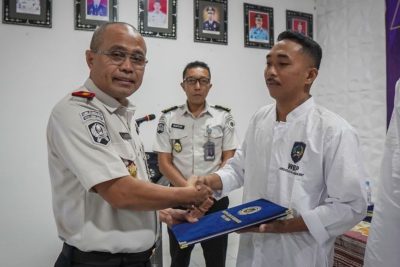 Key Strategy: Tujuh Narapidana di Lapas Lombok Barat Raih Remisi Waisak, Bentuk Apresiasi Pembinaan