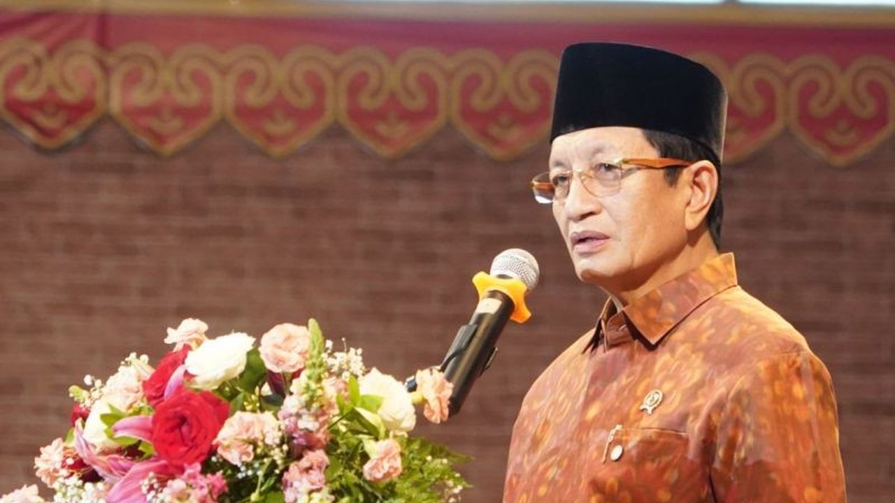 Menteri Agama Ajak Umat Buddha Jadikan Hari Raya Waisak Momentum Jaga Perdamaian Dunia
