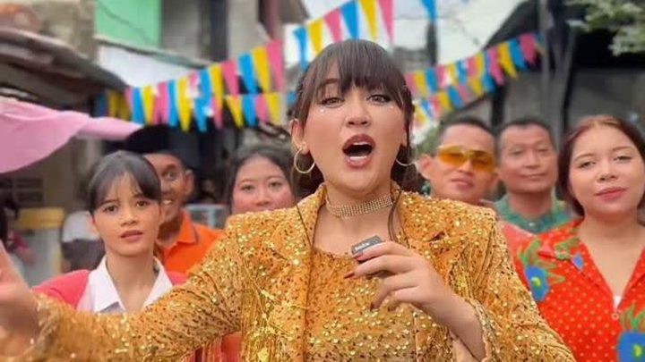 Facing Challenges: Happy Asmara Bikin Heboh! Kopi Dangdut Versi Baru Gandeng Pikachu dan Goyang Hepika