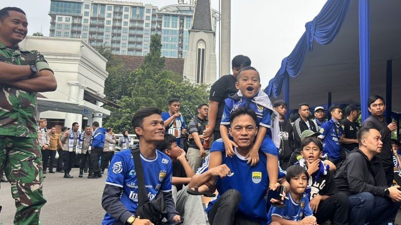 Polrestabes Bandung Kerahkan 2.500 Personel Amankan Pengamanan Nobar Persib Bandung di 100 Titik