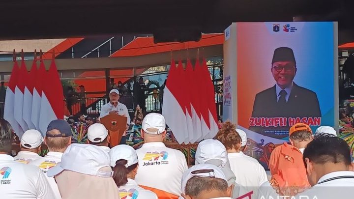 New Policy: Kerisauan Presiden Prabowo soal Sampah Menahun: Perizinan Jadi Hambatan Utama