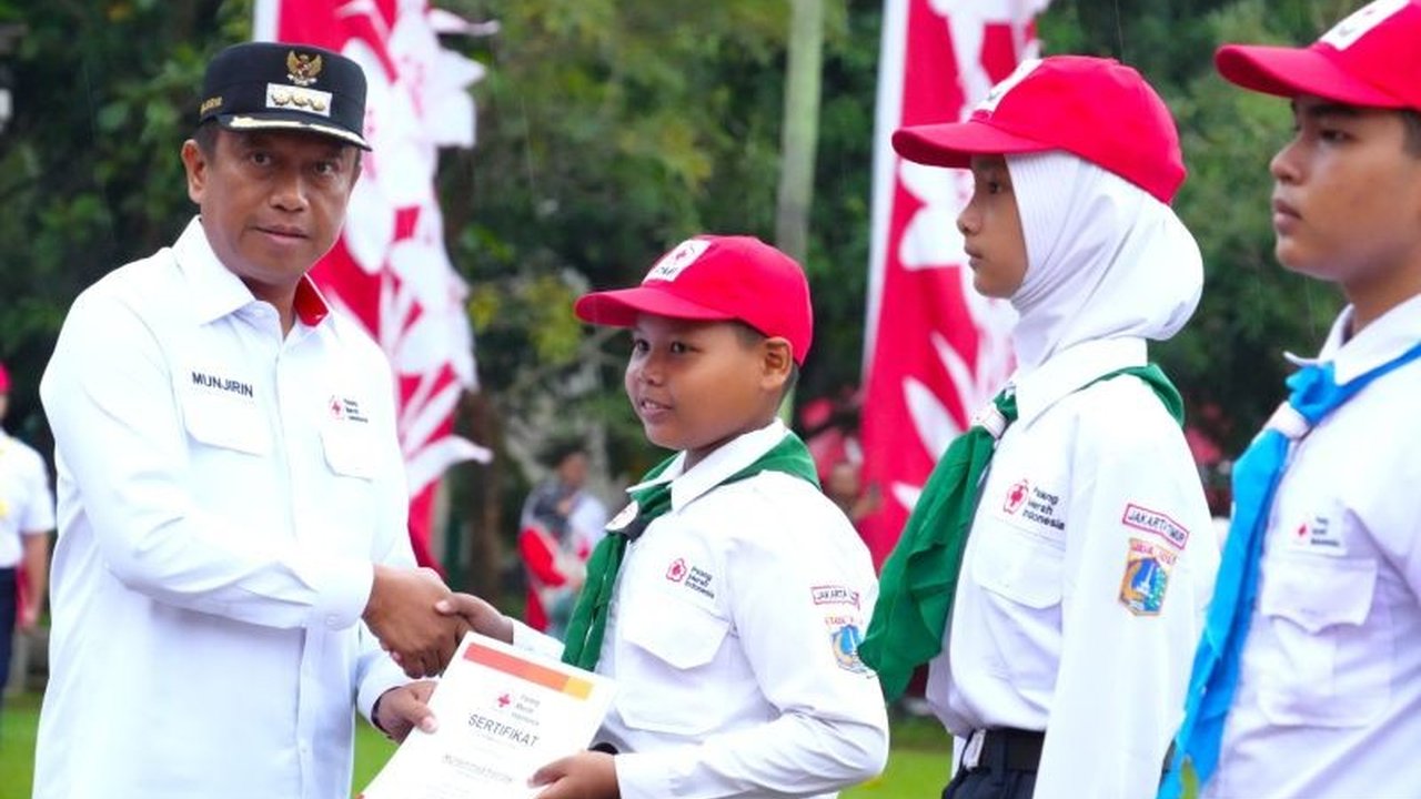 PMR Jakarta Timur Dorong Ribuan Anggota Jadi Pelopor Hidup Sehat dan Peduli Lingkungan