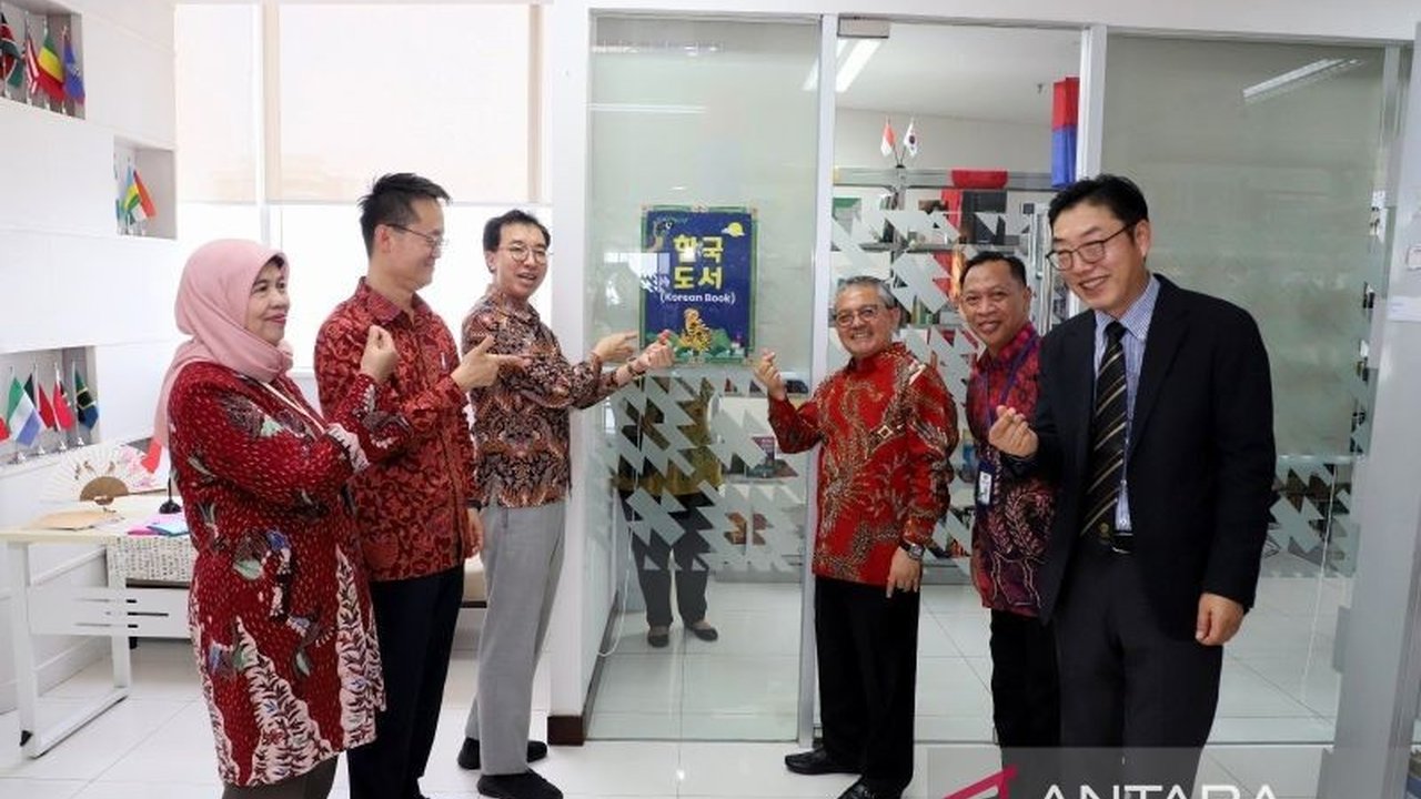 Main Agenda: Perpusnas Perkuat Kerja Sama Literasi dengan Donasi Buku Korea, Perkaya Koleksi “Window of Korea”