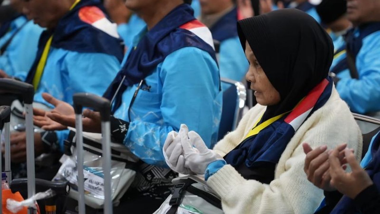 Calon Haji Kabupaten Bandung Kloter 24 KJT Bertolak ke Jeddah via Kertajati