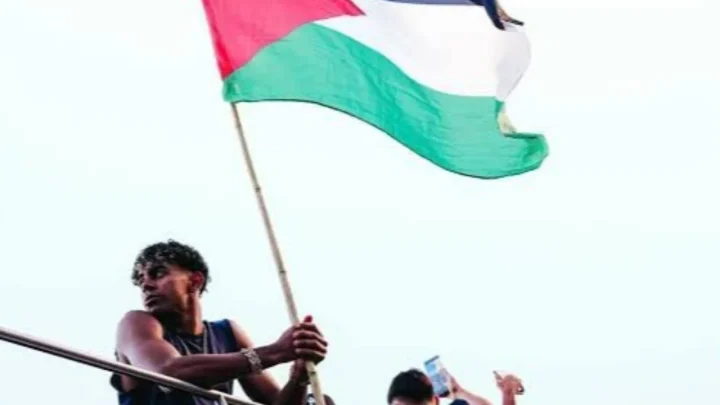 Latest Program: Menteri Israel Kesal Lamine Yamal Kibarkan Bendera Palestina Saat Perayaan Barcelona Juara