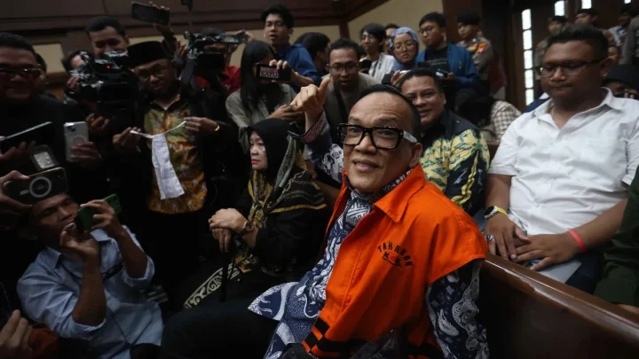 Topics Covered: Sidang Tuntutan Eks Wamenaker Noel Digelar Hari Ini