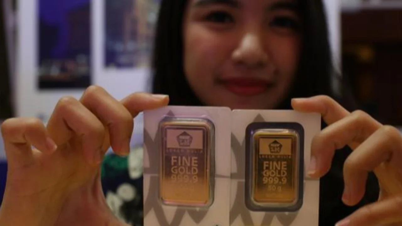 Harga Emas Antam Hari Ini Turun Rp5.000, Cek Rincian Lengkapnya