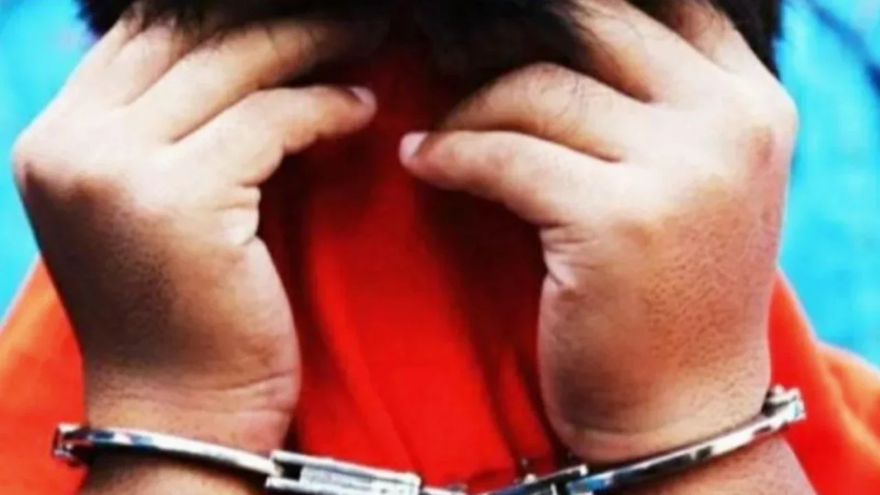 Polisi Ringkus Keluarga yang Terekam Ambil HP Selebgram di Photo Box