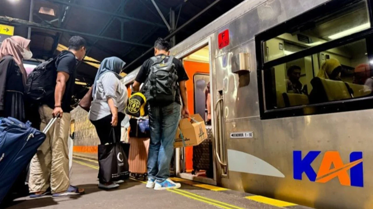 KAI Masih Investigasi Penyebab 2 Rangkaian KA Tergelincir di Stasiun Pasar Senen