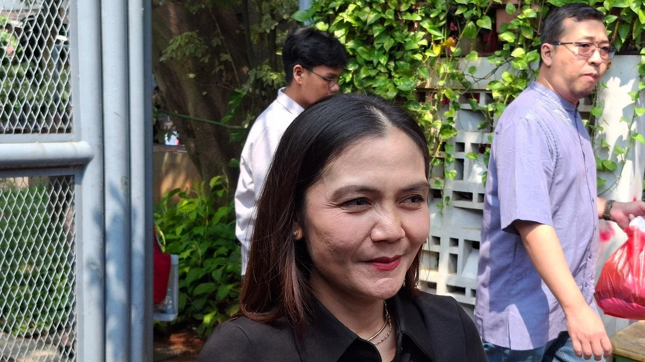 Momen Iduladha, Istri Bawa Nasi Kebuli Jenguk Noel Ebenezer di Rutan KPK
