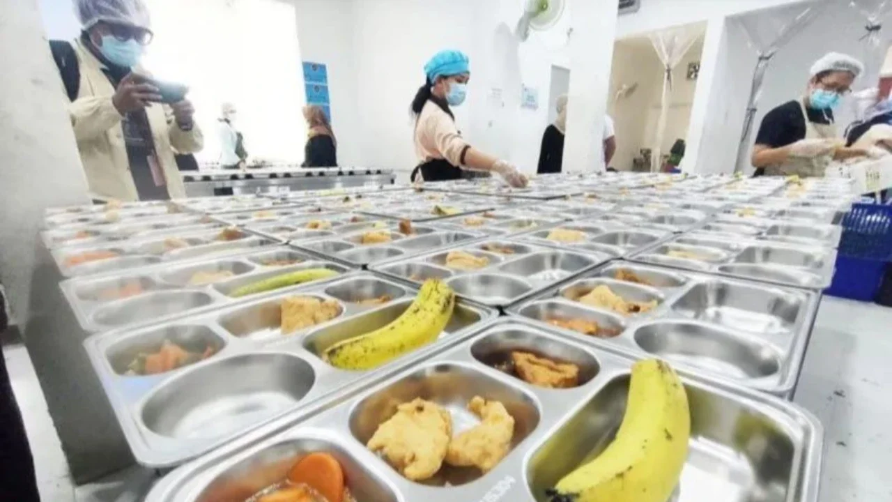 BGN Wajibkan Dapur MBG Prioritaskan Ibu Hamil dan Balita, 1000 HPK Kunci Cegah Stunting