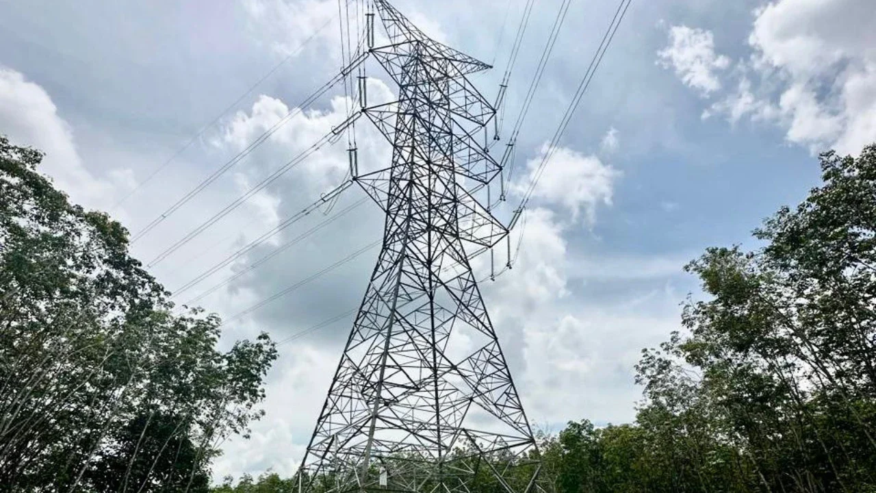 Pakar Jelaskan Bagaimana Cuaca Berperan Besar dalam Blackout Listrik Sumatra