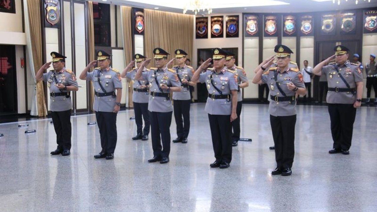 Mutasi Polri: Kapolri Lantik Kalemdiklat dan Lima Kapolda Baru untuk Perkuat Organisasi