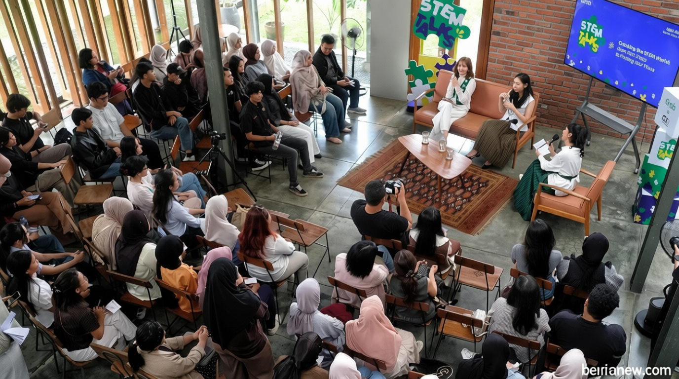 FOTO: Perempuan Muda Berbagi Inspirasi Menembus Dunia Teknologi