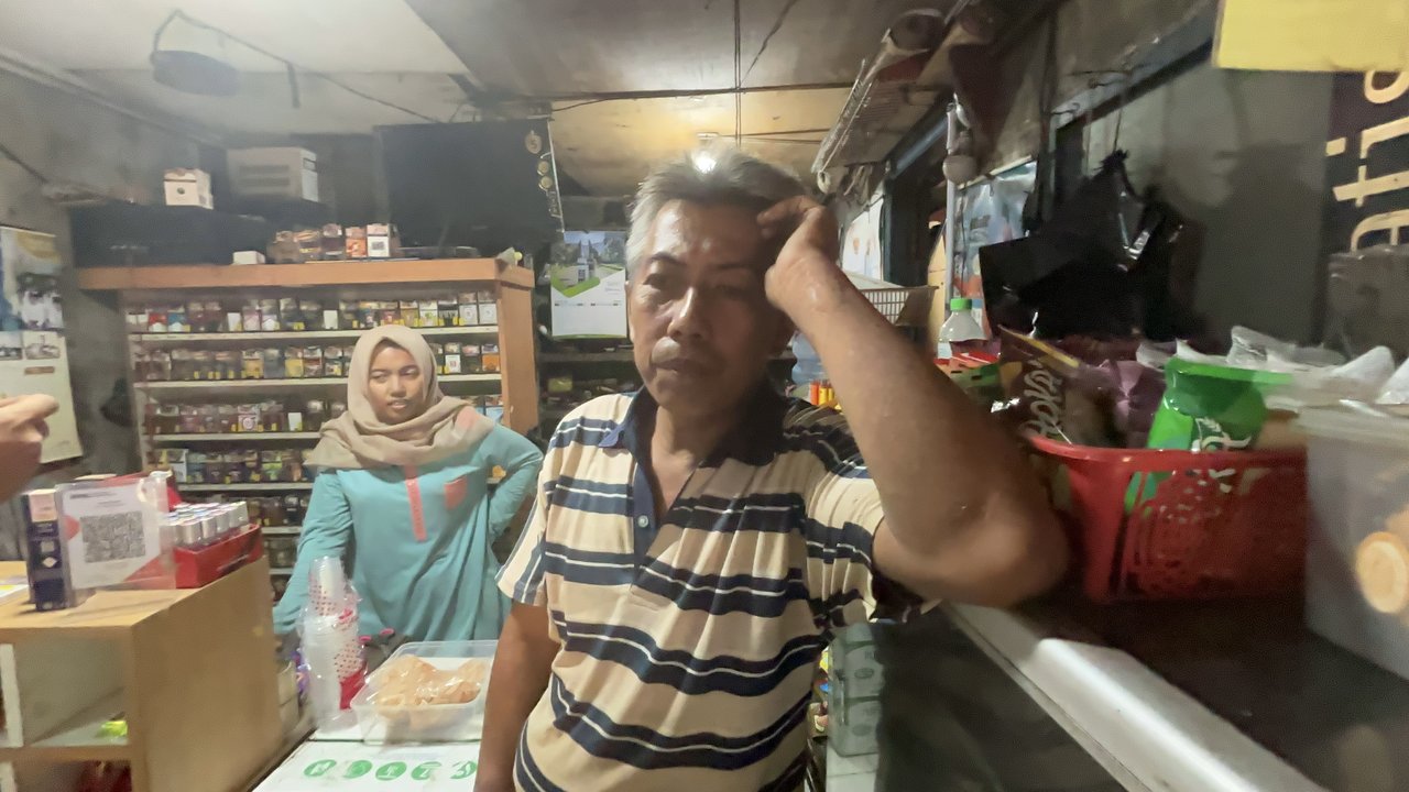 Baru Ditambal Pagi Hari – Jalan Lenteng Agung Amblas Malamnya