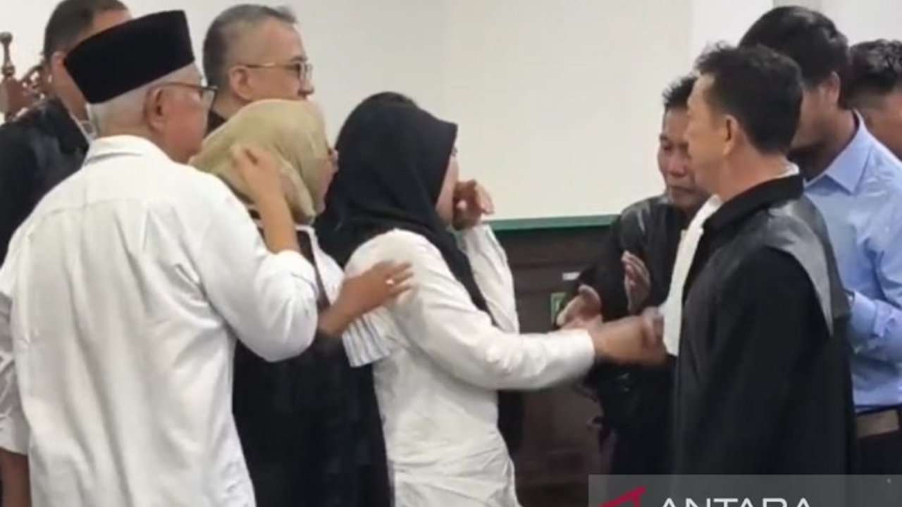 Main Agenda: 4 Terdakwa Korupsi Tol Bengkulu Divonis Bebas, Hakim: Dakwaan Tidak Terbukti