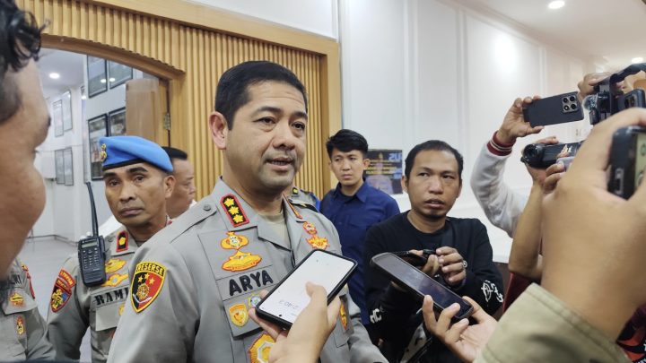 Nekat Lompat dari Lantai 2 – Terduga Maling Motor Melarikan Diri, Kini Diburu Polisi