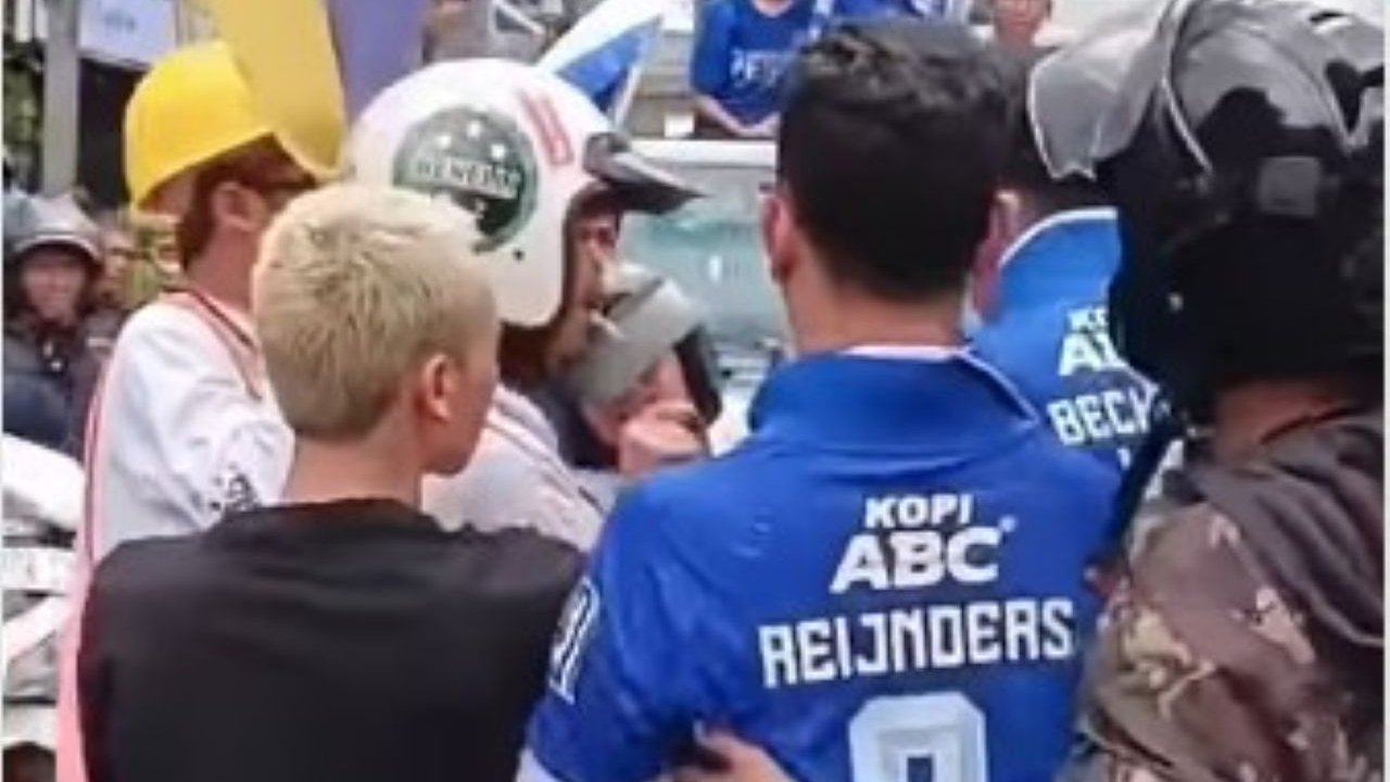 Viking Keroyok Bobotoh saat Pawai Persib, Polisi Cari Pelaku
