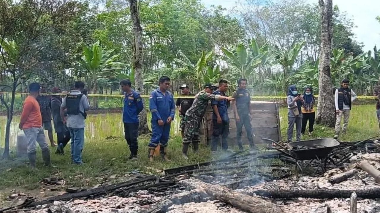 Latest Update: Rumah di Tengah Kebun Terbakar, Ayah dan Anak di Musi Banyuasin Tewas Terjebak