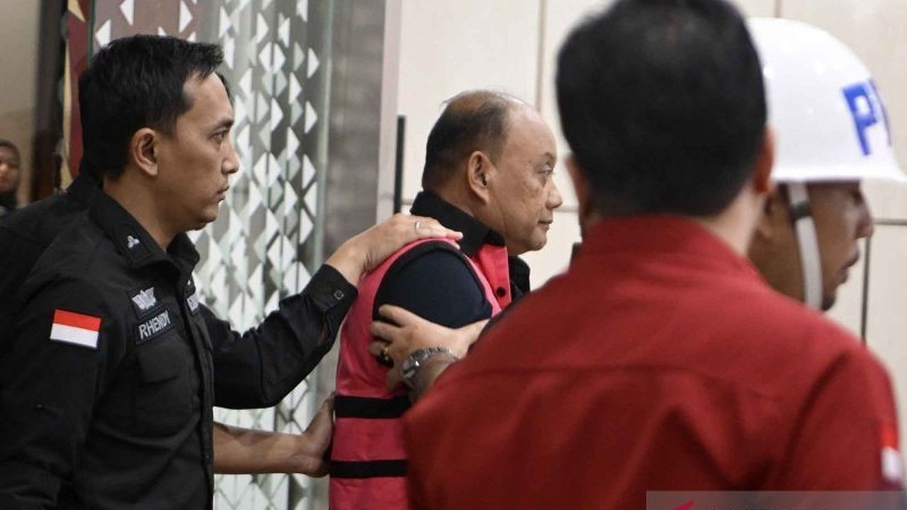 Main Agenda: Hukum Sepekan: Penahanan Pejabat hingga Sorotan Revisi UU Polri