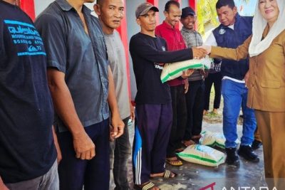 Latest Program: Pemkab Natuna Salurkan Bantuan Beras untuk Keluarga Rawan Pangan, Ringankan Beban Hidup