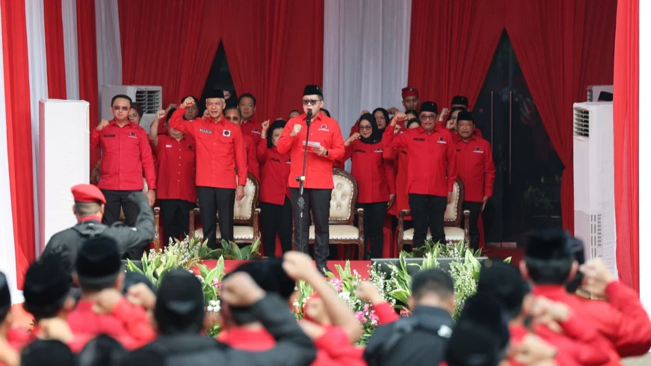 Hasto Soroti Kenaikan Harga Pangan hingga PHK Massal, Nilai Rupiah Ikut Tertekan