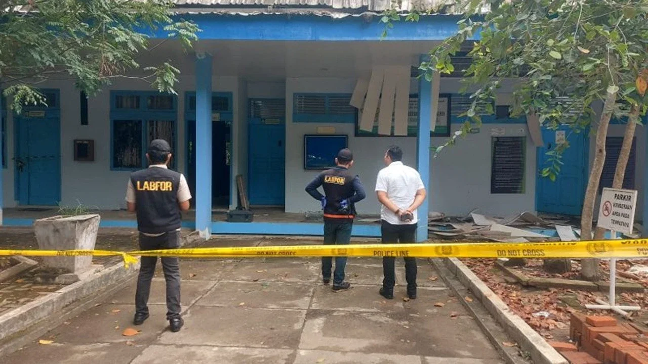 Historic Moment: Bentrok Mahasiswa di Universitas Syiah Kuala Aceh, Ditemukan Cairan Kimia di TKP Terbakar