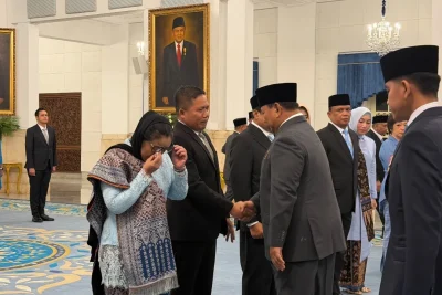 Topics Covered: Prabowo Lantik Pimpinan Baru BGN dan Penasihat Khusus Presiden Bidang Ketenagakerjaan, Ini Daftarnya