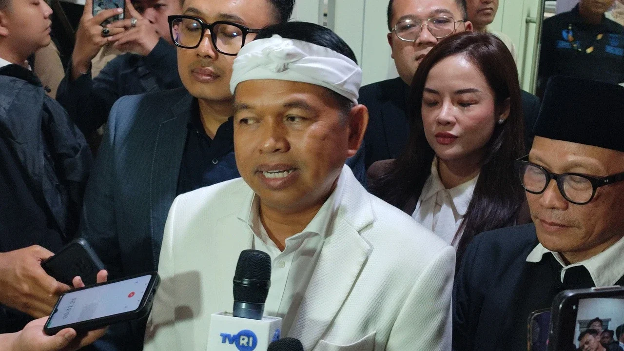 Heboh Pesta Gay di Theater Night Mart Karawang, Dedi Mulyadi Buka Opsi Kirim Pelaku ke Barak Militer
