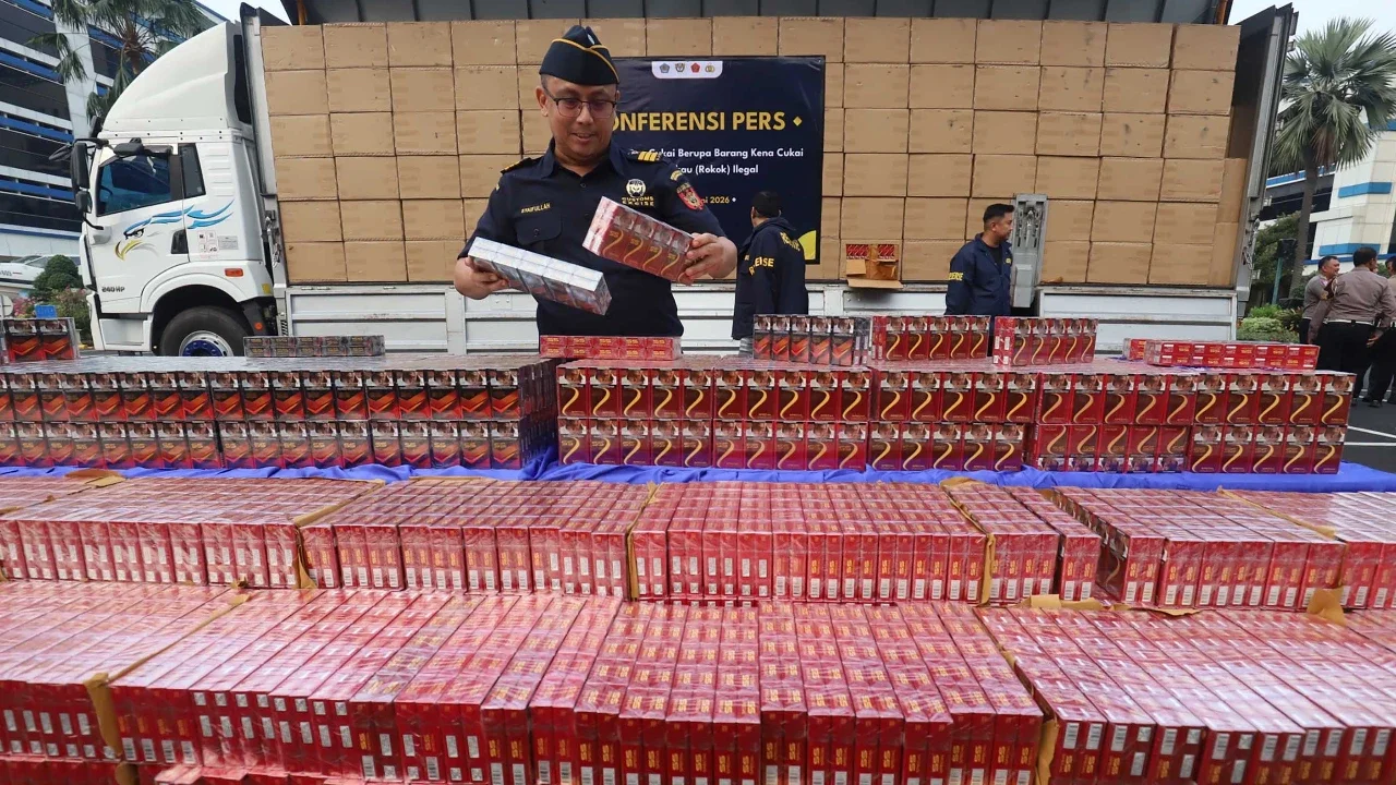 FOTO: Bea Cukai Gagalkan Peredaran 8,9 Juta Batang Rokok Ilegal