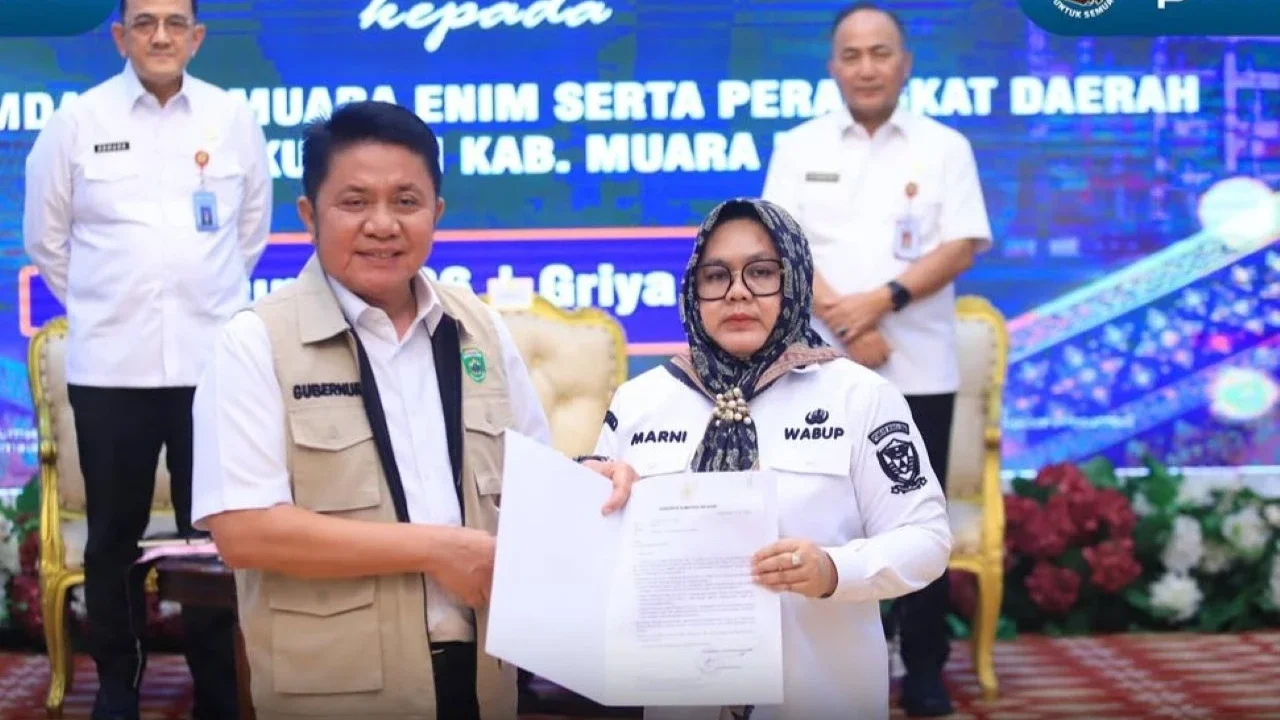 Usai Edison Jadi Tersangka Korupsi, Sumarni Resmi Menjabat Plt Bupati Muara Enim